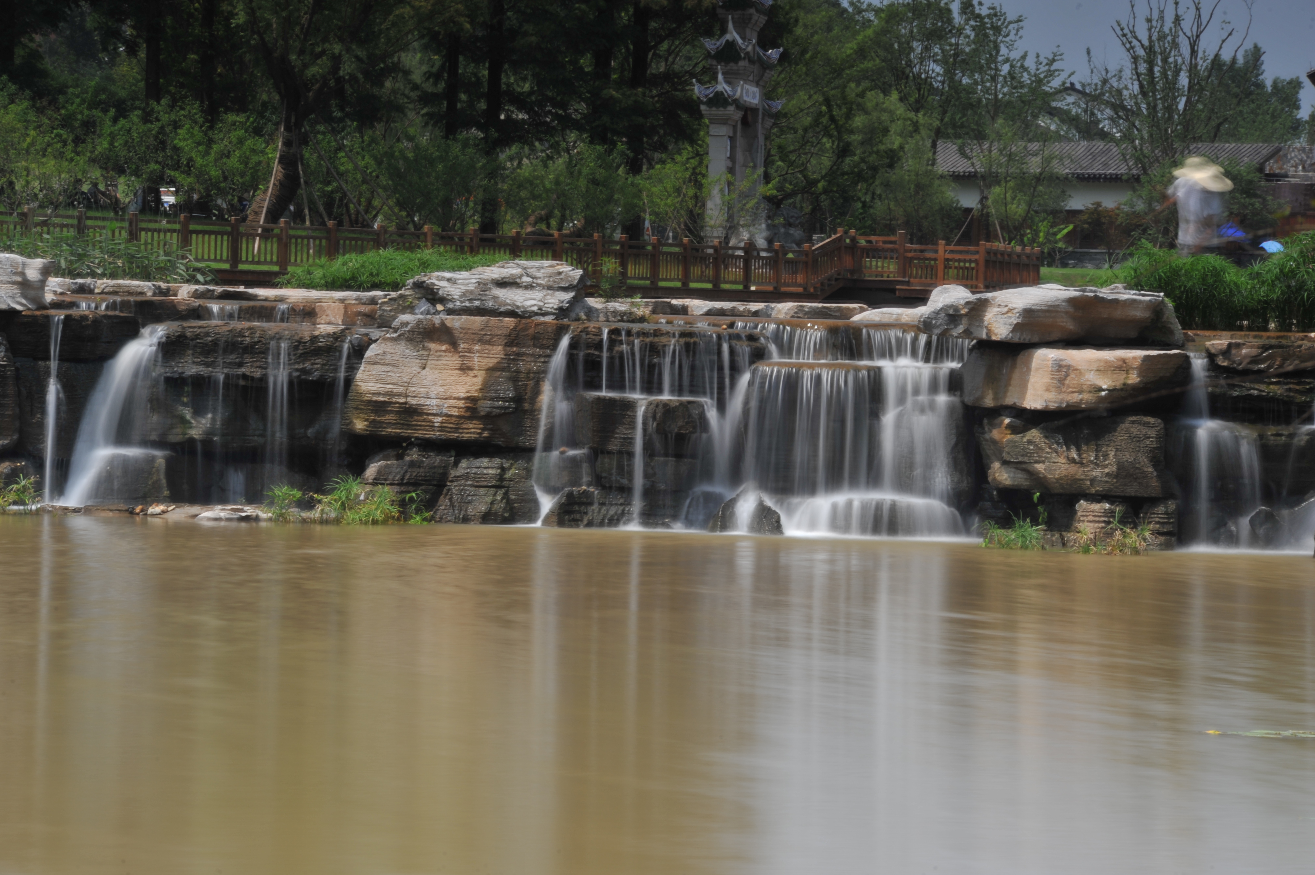 五柳湖小景 刘伯源 摄.JPG